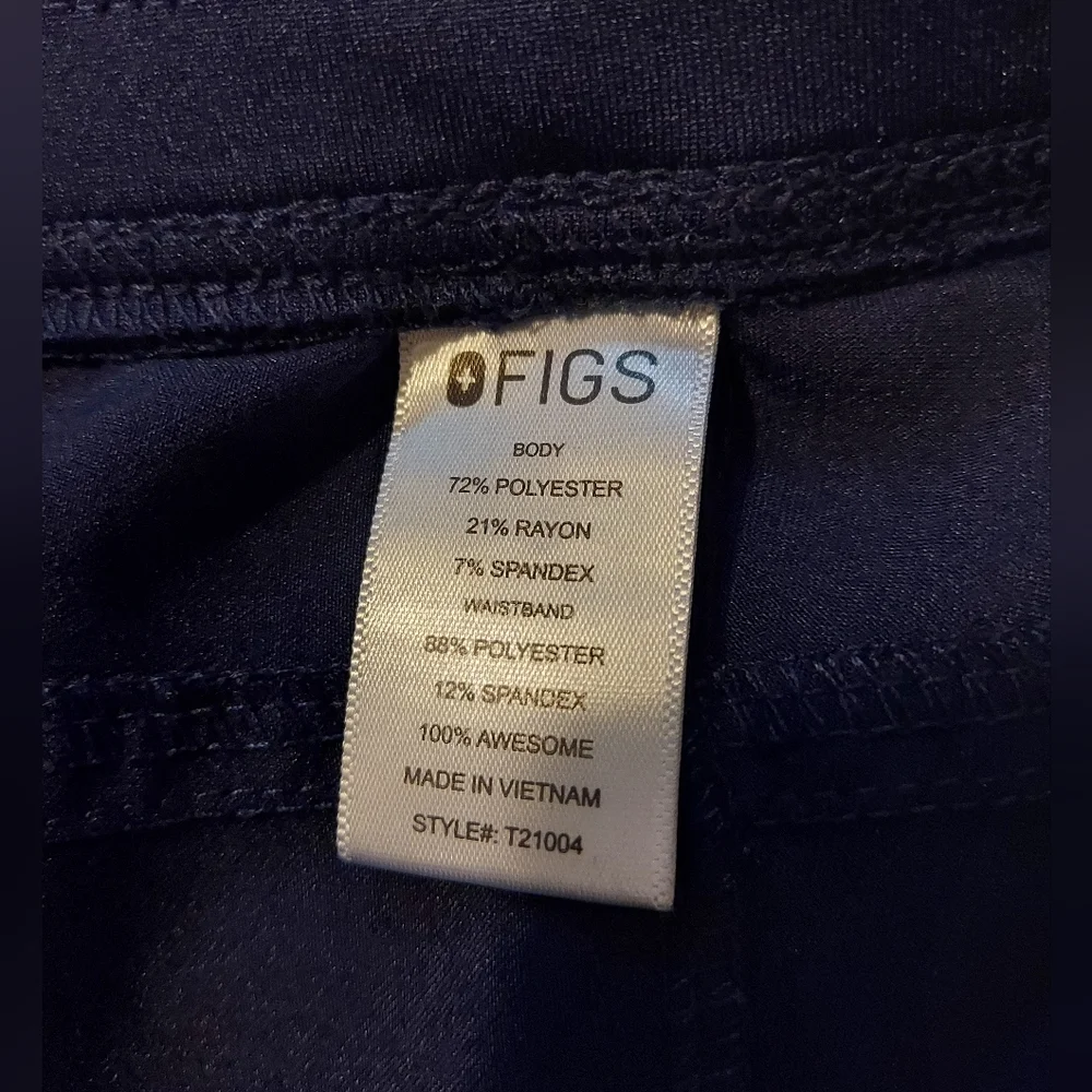 Figs Technical Collection Men's Navy Cargo Pants - L